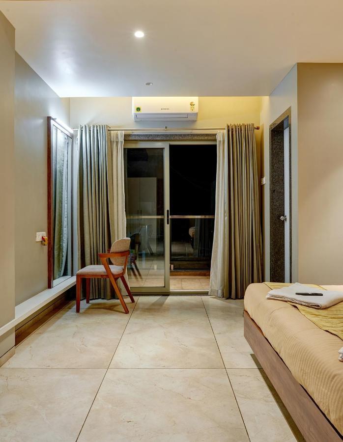 Hotel Swamini Kolhapur Exterior photo
